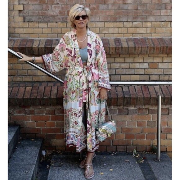 EMILY IN PARIS Zara BLOGGER FAV S Floral Boho Multicolor Belt Kimono Robe Dress - Picture 7 of 16